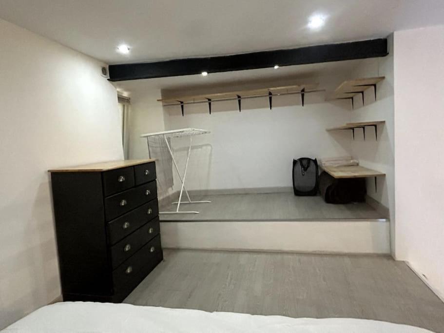 ניס Charmant Studio Avec Mezzanine מראה חיצוני תמונה